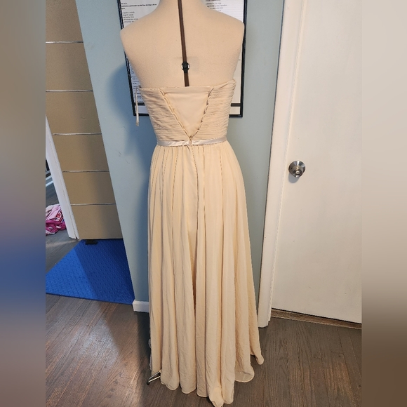 Cinderella Divine Cream Evening Gown - Picture 2 of 2